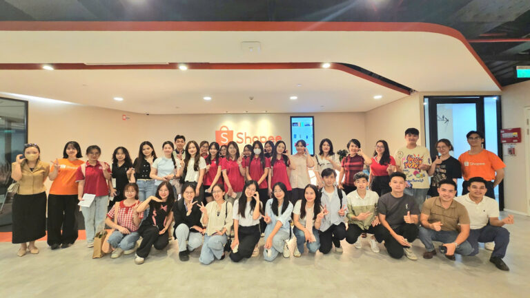 Innovation Management Class Visits Shopee Hanoi Office