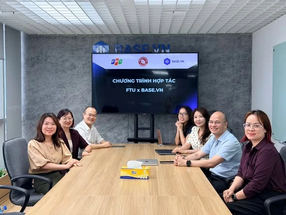 FTU FACULTY OF BUSINESS ADMINISTRATION STRENGTHENS STRATEGIC PARTNERSHIP WITH BASE.VN TECHNOLOGY COMPANY